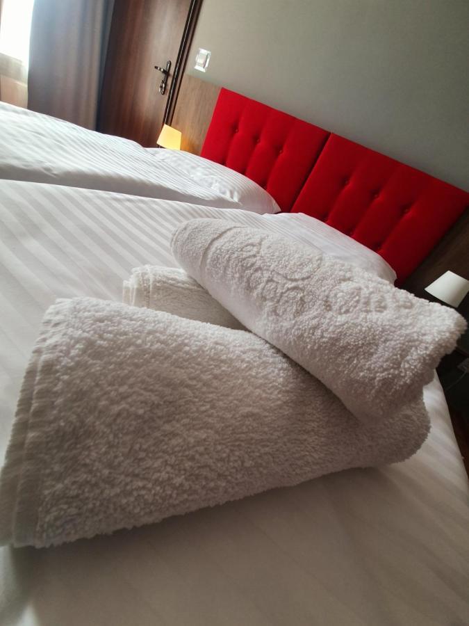 Lux Resort Krasnik Bagian luar foto