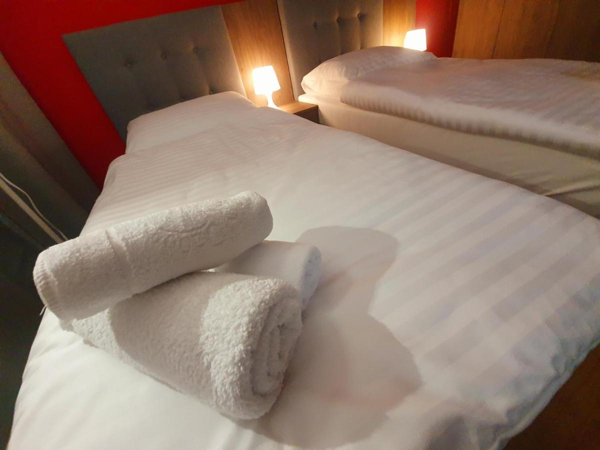 Lux Resort Krasnik Bagian luar foto